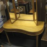 609 3396 DRESSING TABLE